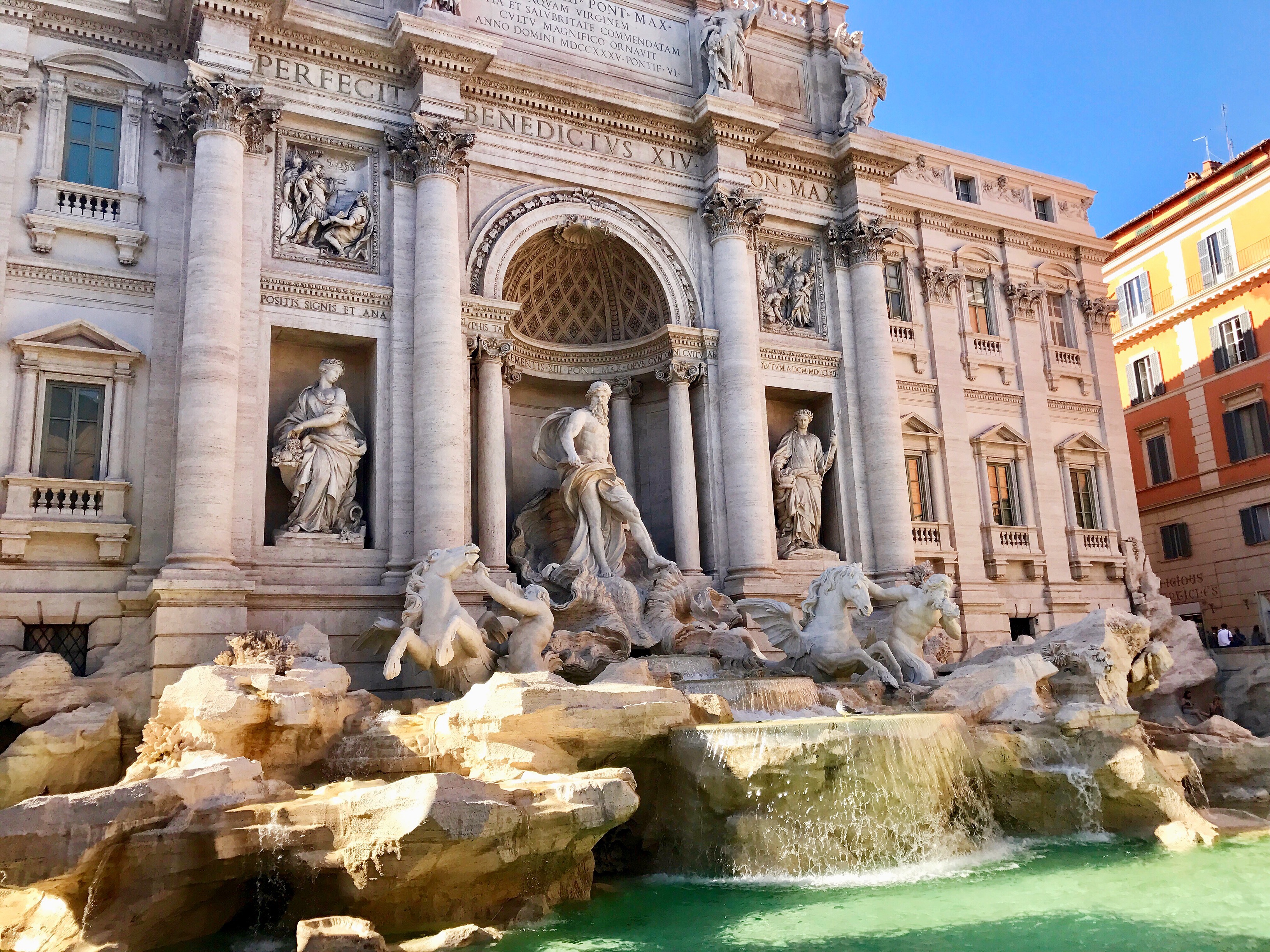 Travel Guide | When in Rome